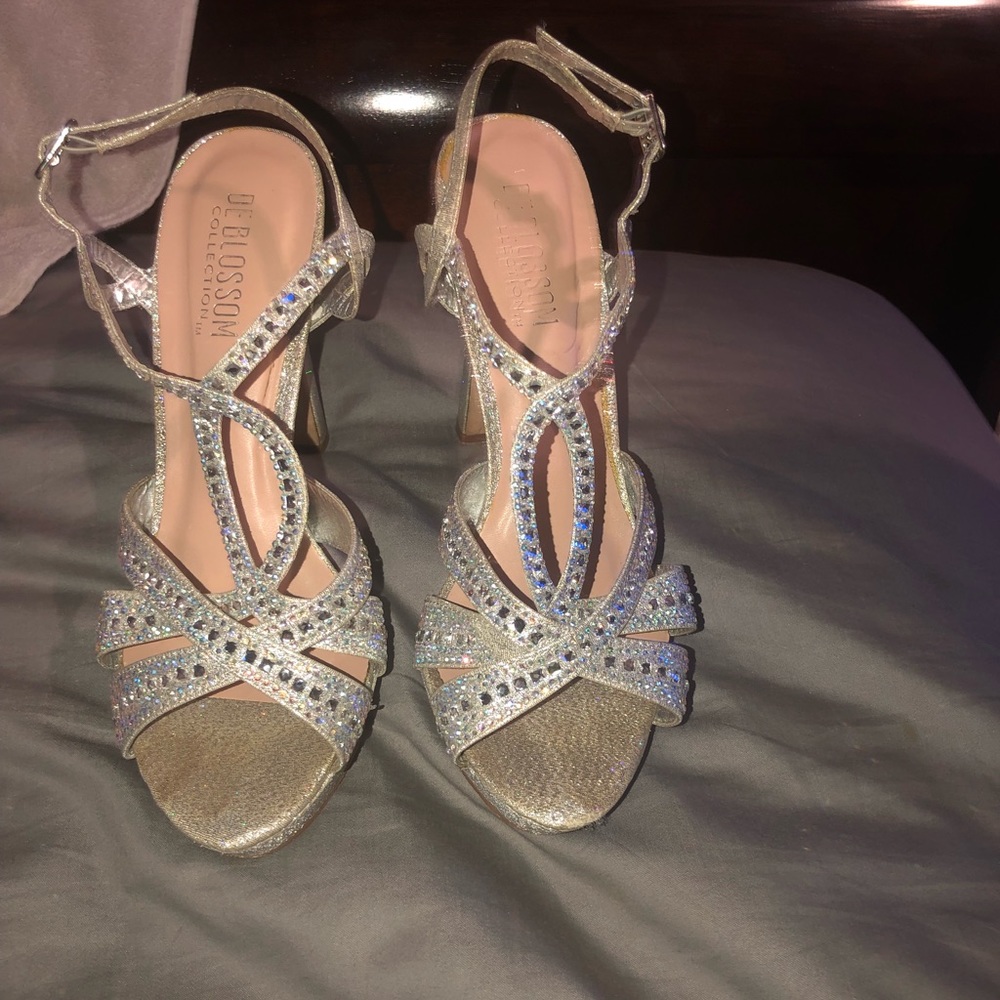 DE BLOSSOM COLLECTION silver heels